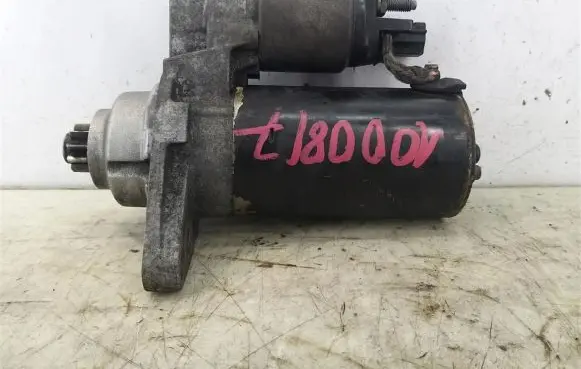Volkswagen PASSAT B6 Starter motor 02Z911023F