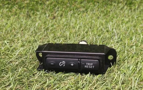 Nissan Leaf II (ZE1) Panel lighting control switch 