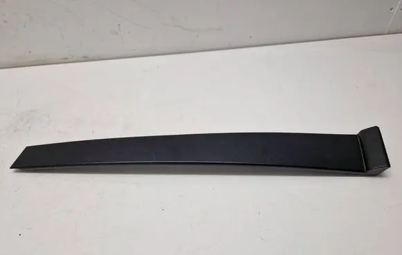 Ford Fusion Front door glass trim molding 7N11N20898 7N11N20898AA