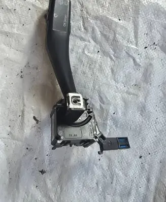 Volkswagen Golf V Wiper control stalk ANP80H024A DFB0160A