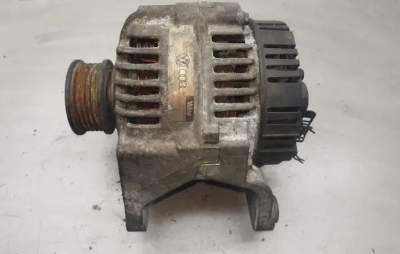 Volkswagen Golf III Generator/alternator