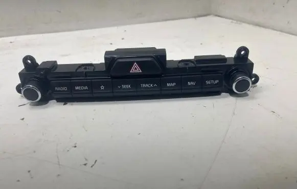 KIA Sportage Head unit multimedia control D996568020