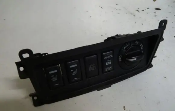 Nissan Pathfinder R51 Tailgate/trunk/boot open switch 