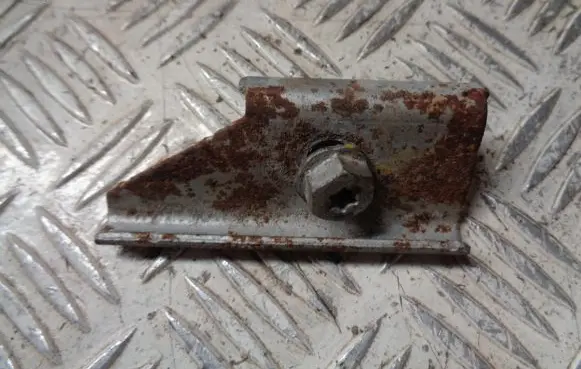 Dacia Duster II Battery bracket 