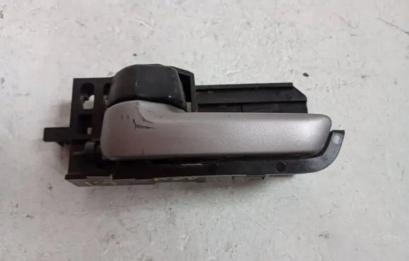 Opel Agila B Front door interior handle 123332