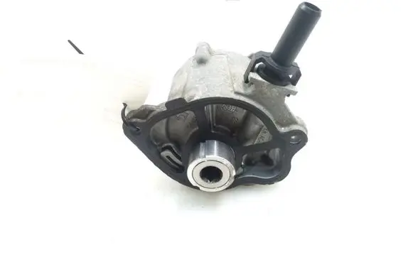 Mercedes-Benz CLS C218 X218 Vacuum pump A6510900005