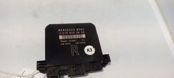 Mercedes-Benz E W210 Door control unit/module 2108203626 354663