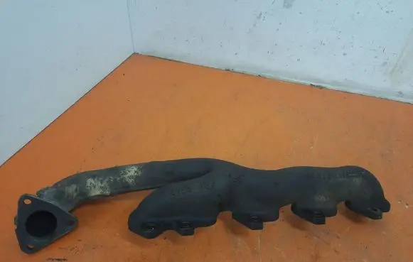 Audi Q7 4L Exhaust manifold 057253033BD