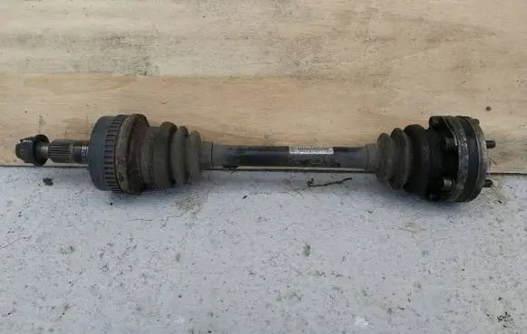Porsche 911 996 Rear driveshaft 99633202404
