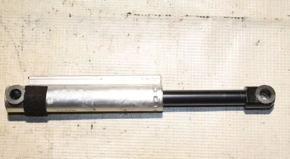 Volvo C70 Tailgate/trunk/boot tension spring 