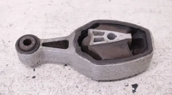 Opel Crossland X Gearbox mount 9815650580