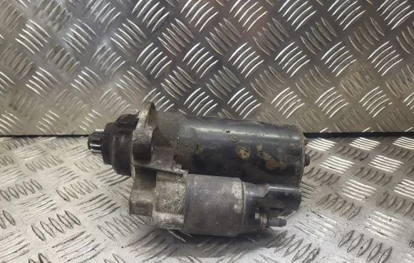 Volkswagen Touran I Starter motor