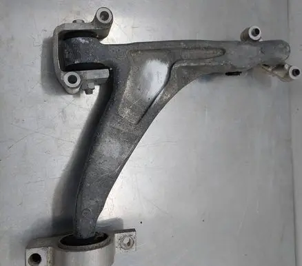 Volvo XC60 Front lower control arm/wishbone 31360651
