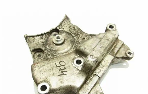Opel Zafira B Engine mounting bracket 55192649