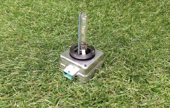 Volkswagen Touareg II Xenon bulb Q1M56018 6340 363268