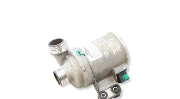 BMW 3 GT F34 Water pump 7669711 71607669711 7596763
