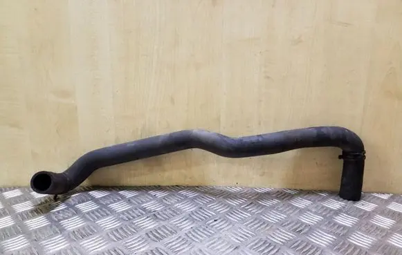 Nissan Note (E11) Engine coolant pipe/hose