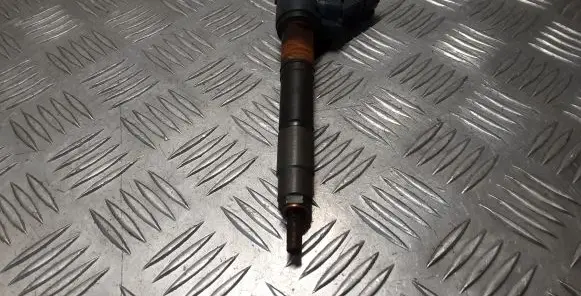 Volvo V40 Fuel injector VEA132370010CAA