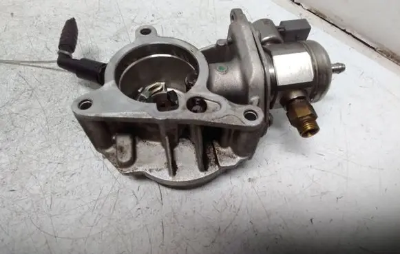 Audi A3 S3 8P Vacuum pump 701252050 06H127025E 0261520039