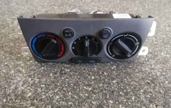 Mazda Premacy Climate control unit
