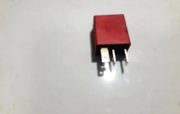 Alfa Romeo 147 Other relay B047E 46520412