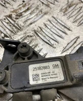 Chevrolet Captiva Exhaust gas pressure sensor 25182883 96454359 42DPS10001