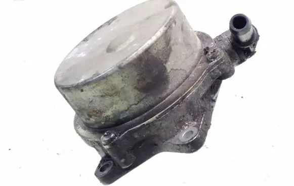 Audi A4 S4 B6 8E 8H Vacuum pump 057145100C