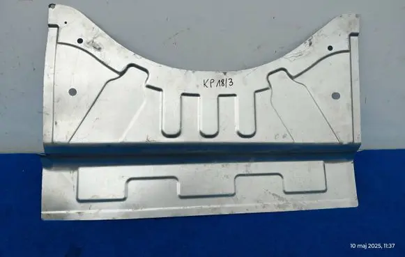 Audi A8 S8 D5 Engine splash shield/under tray 4N0803158B