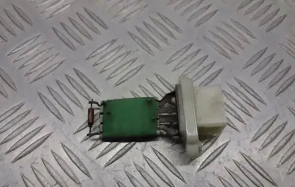 Ford Focus Heater blower fan relay 