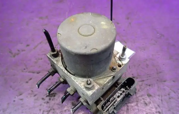 Fiat Punto (199) ABS Pump 55700423