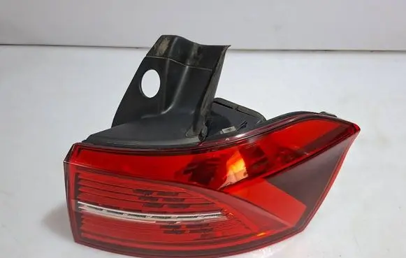 Volkswagen PASSAT B8 Rear/tail lights 3G9945208J 3G9945208