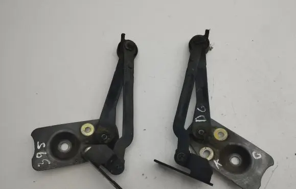 Volvo XC90 Tailgate check strap stopper 