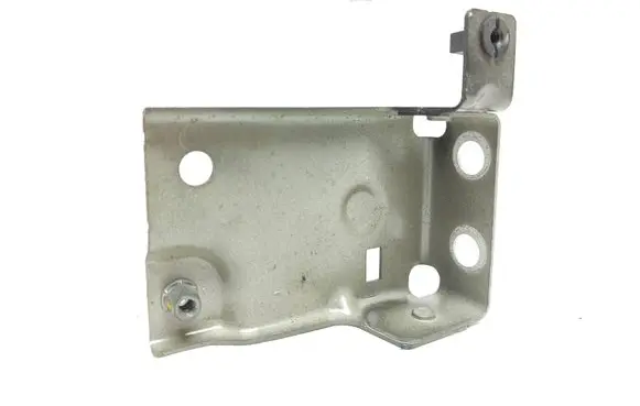 Audi TT TTS RS Mk3 8S Fender mounting bracket 8S0821168