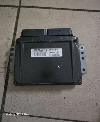 Renault Kangoo I Engine control unit/module 8200109024 S110130088A