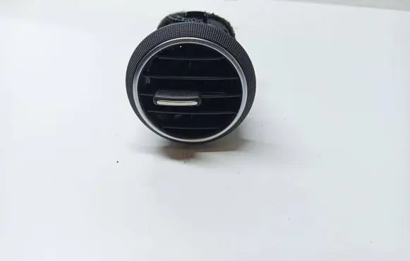 Audi A3 S3 8P Dashboard side air vent grill/cover trim 8P0820901