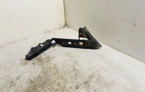 Volkswagen Touran I Bumper support mounting bracket corner 1T0807376A