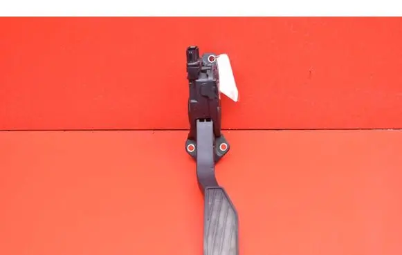 Suzuki Alto Accelerator throttle pedal 49400-68K40