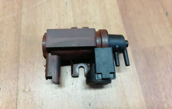Peugeot 407 Turbo solenoid valve 9654282880 70096701 1618J6