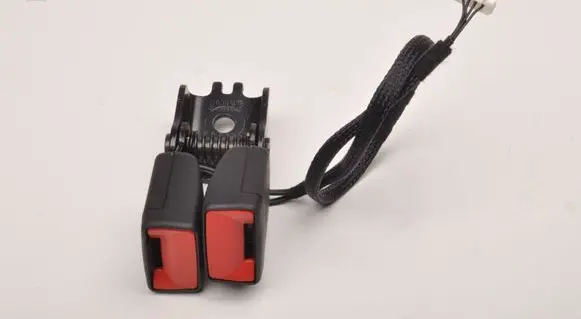 Opel Mokka B Front seatbelt buckle 9851193180