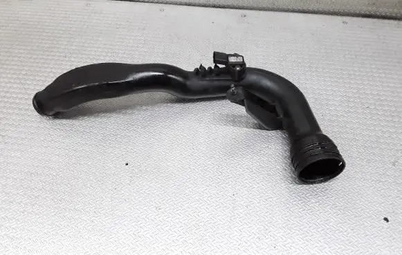Audi A4 S4 B7 8E 8H Intercooler hose/pipe