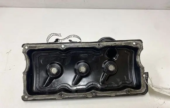 Audi A6 S6 C5 4B Rocker cam cover