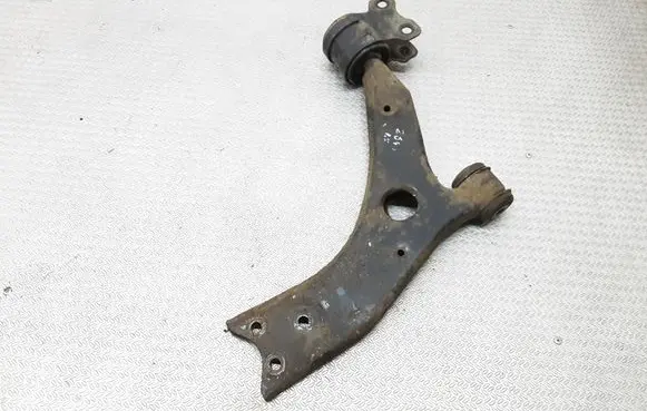 Ford C-MAX I Front lower control arm/wishbone