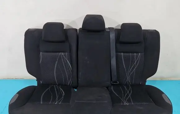 Peugeot 208 I Second row seats IMPRK1546939
