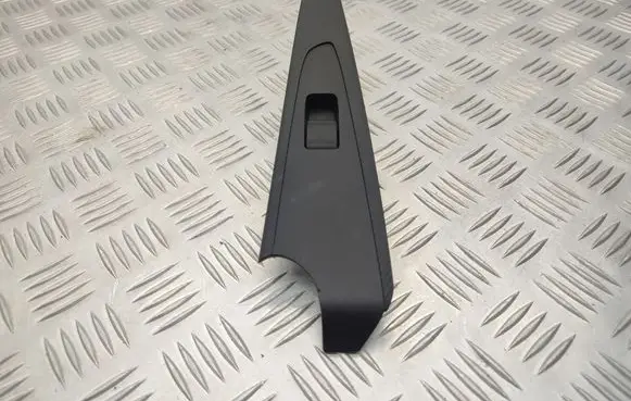 Mazda 2 Electric window control switch D09H66370 D09W685L1