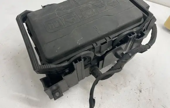Opel Insignia B Fuse module