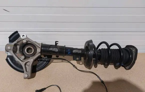 Chevrolet Cruze II Front wheel hub spindle knuckle 39040194 812689818 824903014730