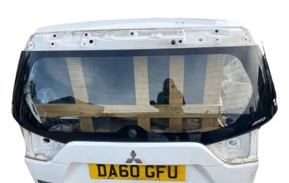 Mitsubishi Outlander Tailgate/trunk/boot lid
