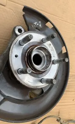 Opel Astra J Front wheel hub 13583478 13324457