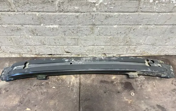 Volvo V70 Front bumper cross member 08652097