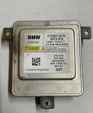 BMW X1 E84 Headlight ballast module Xenon W003T23171 7318327 731832705